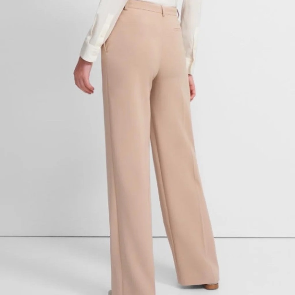 Theory Clean Trouser in Nude Khaki
